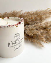 Load image into Gallery viewer, Unscented - Crystal Collection Candle Handmade with 100% Natural and Premium ingredients.
